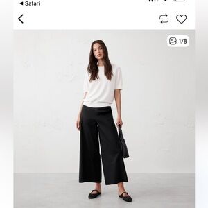 Banana Republic High Wide-leg Linen blend cropped pant. Size XS. Worn once.